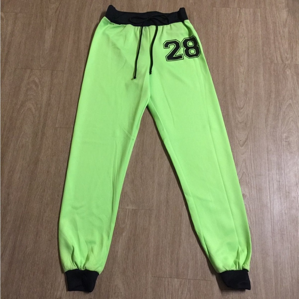 Jogging green pants